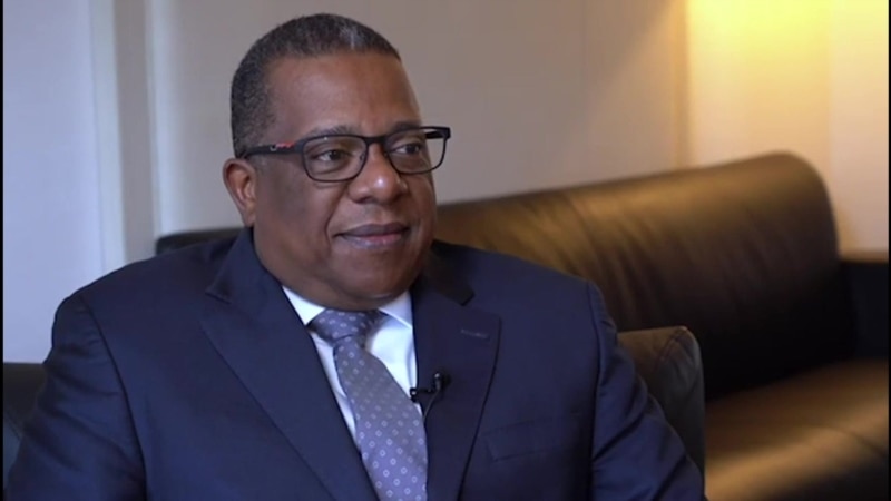 Les États-Unis ratifient leur soutien à une solution "négociée" à la crise au Venezuela