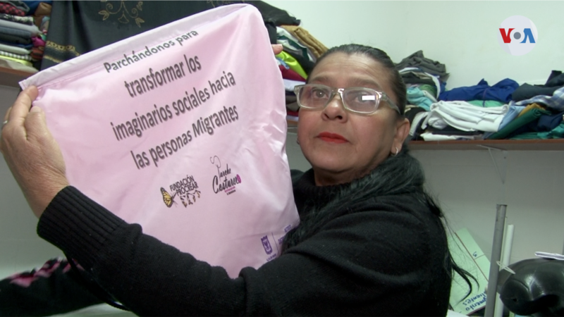 Les femmes vénézuéliennes trouvent une opportunité d'être incluses dans la couture en Colombie