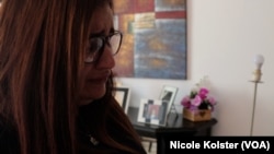 "Votre fille s'est suicidée », a déclaré par téléphone Erlymar Romero, qui se trouvait aux États-Unis.