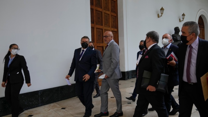 L'opposition vénézuélienne exhorte le gouvernement Maduro à revenir à la table du dialogue