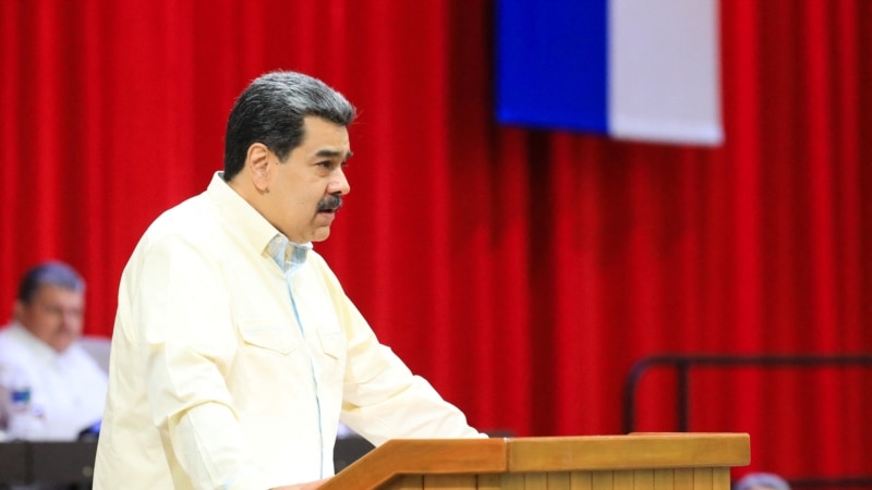 Maduro annonce des changements au ministère des Affaires étrangères et à l'État PDVSA