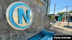 L'un des symboles utilisés par Nayib Bukele dans sa campagne politique se trouve dans le parc municipal de Nuevo Cuscatlán, à La Libertad. [Fotografía Karla Arévalo / VOA]