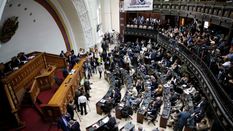 La loi pour recouvrer les avoirs "issus" d'activités illégales avance à l'Assemblée nationale