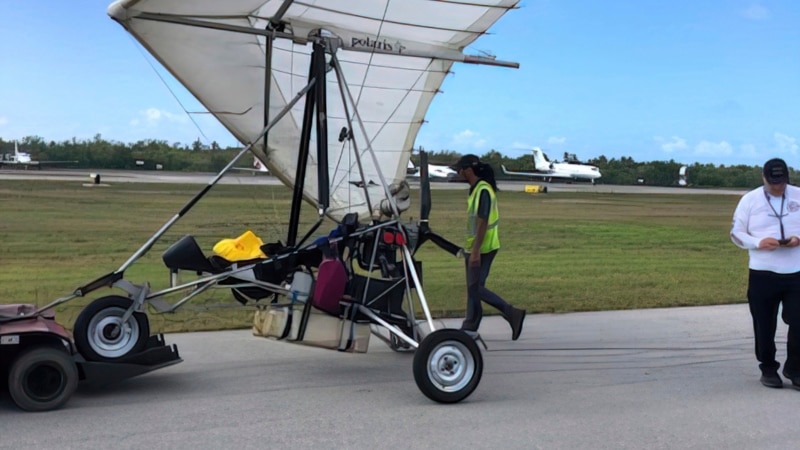Le club demande une sanction aux pilotes qui ont quitté l'île en deltaplane