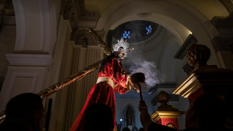 Le Nicaragua expulse un prêtre et persécute les paroissiens pendant la semaine sainte