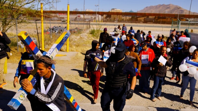 Le nombre de morts dans un incendie dans un centre d'immigration passe à 40