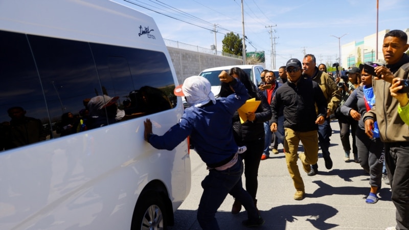 Les migrants réclament "justice" avant la visite de López Obrador à Ciudad Juárez