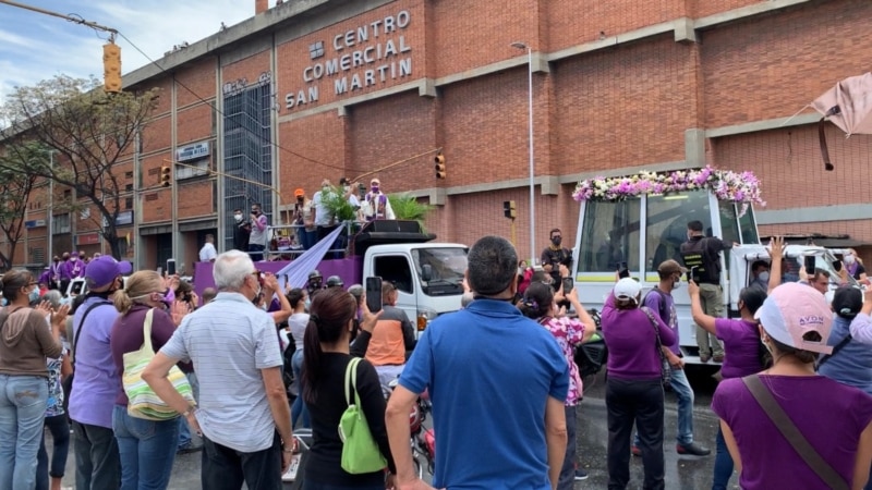 plus d'arrestations pour corruption, le cortège d'El Nazareno