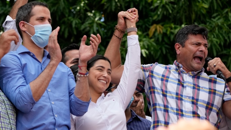 Freddy Superlano, le remplaçant "inconnu" de Guaidó aux primaires de l'opposition vénézuélienne