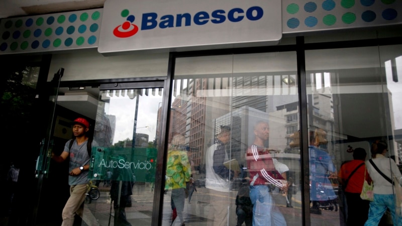 La troisième banque privée du Venezuela conclut une alliance avec une société de services pour recevoir des envois de fonds