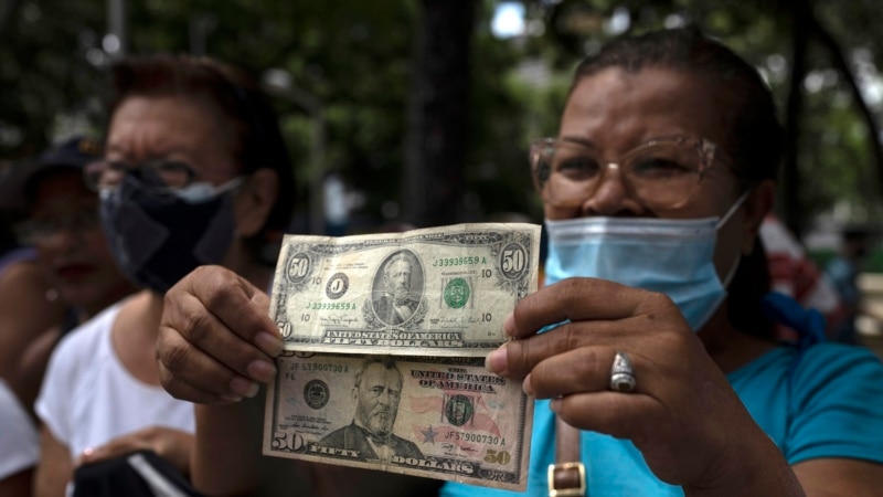 Le paiement d'obligations en dollars renforce le pouvoir des devises étrangères, selon les experts