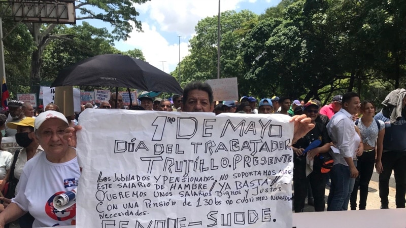 Maduro a décrété un ajustement des primes, mais il n'y a pas eu d'augmentation de salaire au Venezuela