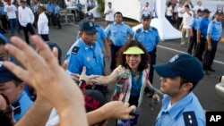 L'opposition cherche à confronter Daniel Ortega et son épouse Rosario Murillo, accusés d'avoir établi une dictature au Nicaragua.