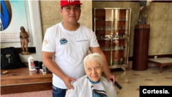 Barbers with a Purpose fait également du travail social dans les hôpitaux de Maracaibo et de San Francisco.