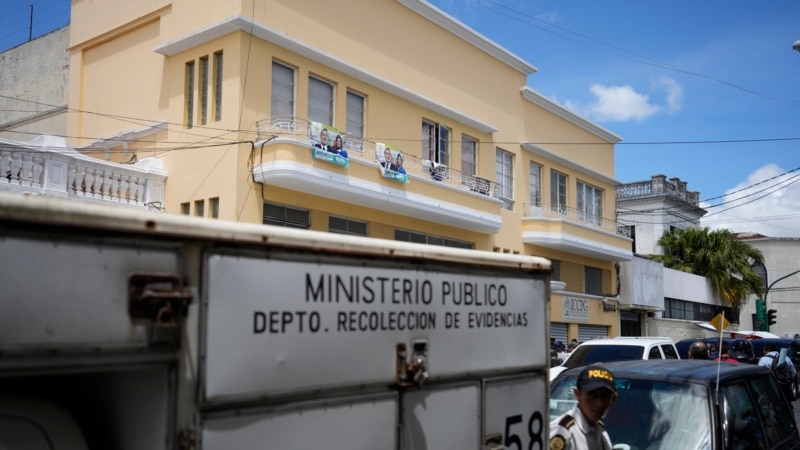 Le fondateur du Seed Party et ancien ministre des Finances guatémaltèque s'exile sous prétexte d'être persécuté