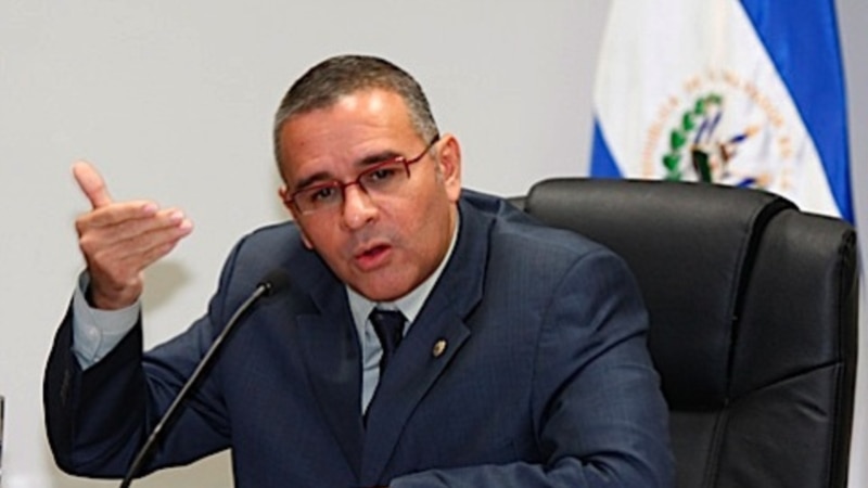 Les États-Unis pointent du doigt deux anciens présidents salvadoriens pour "corruption" et des responsables guatémaltèques pour "atteinte" à la démocratie