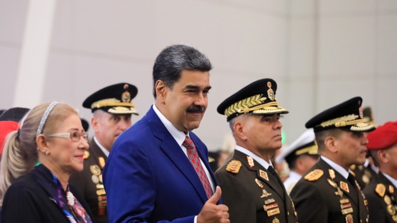 Maduro revalide son soutien au général Padrino López en tant que ministre de la Défense