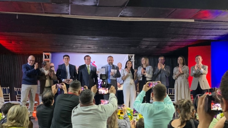 Les candidats à la primaire de l'opposition signent un accord sur le programme minimum de gouvernement