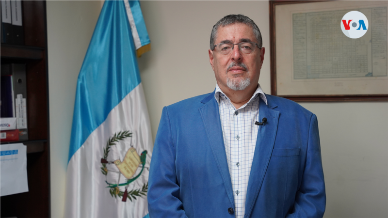 entretien avec Bernardo Arévalo, le favori des sondages