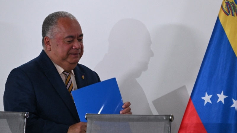 Le pouvoir électoral du Venezuela divulgue les questions du référendum consultatif sur le territoire en conflit avec la Guyane