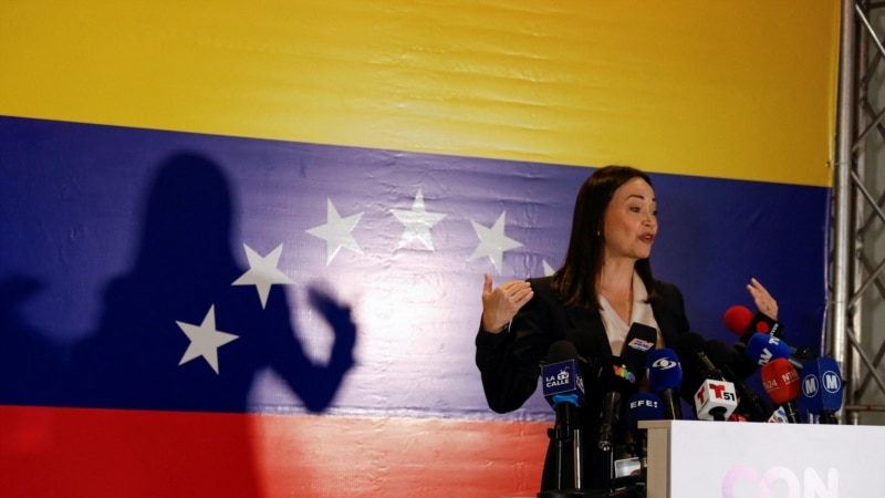 Machado exclut toute fraude lors des primaires, le gouvernement Maduro convoque une réunion pour évaluer la « menace » contre l'accord de la Barbade