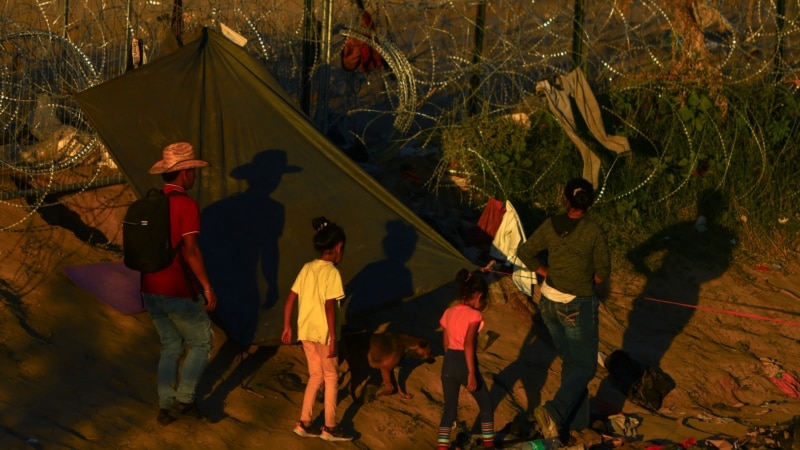 date clé pour les expulsions depuis les États-Unis.  Des migrants meurent au Mexique, et plus encore
