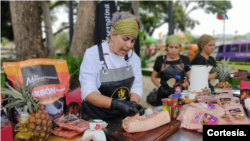 Le Vénézuélien était policier, mais il a décidé de quitter ce poste pour se spécialiser dans le secteur des barbecues.