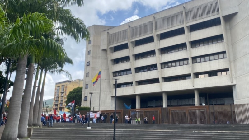 La Cour suprême du Venezuela demande des informations au Bureau du Contrôleur concernant la disqualification de María Corina Machado
