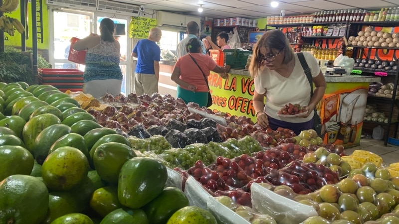 Le salaire minimum au Venezuela a stagné en 2023 à moins de 4 dollars
