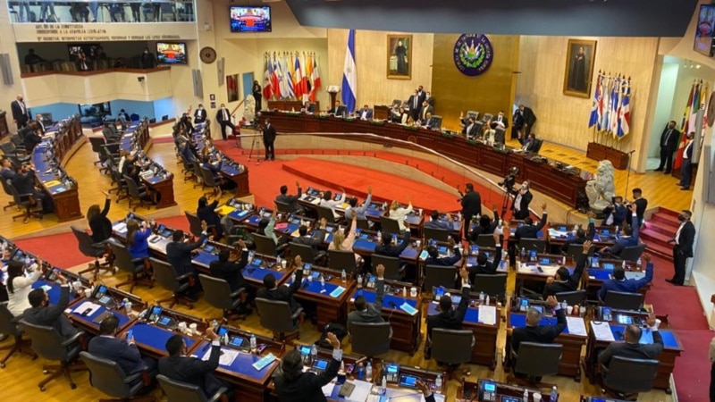 El Salvador approuve la 22e prolongation du régime d'urgence