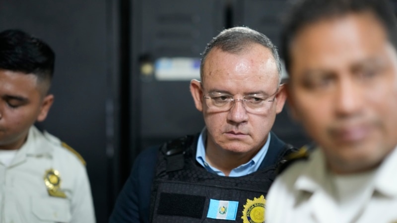 L'ancien ministre de l'Intérieur arrêté pour avoir refusé de réprimer les manifestations