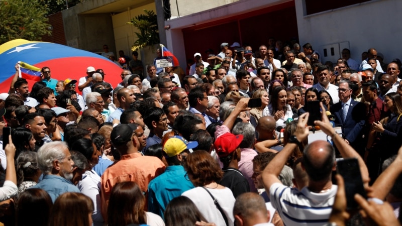 Les États-Unis rétabliront les sanctions contre le Venezuela si le candidat de l'opposition est exclu, selon un responsable