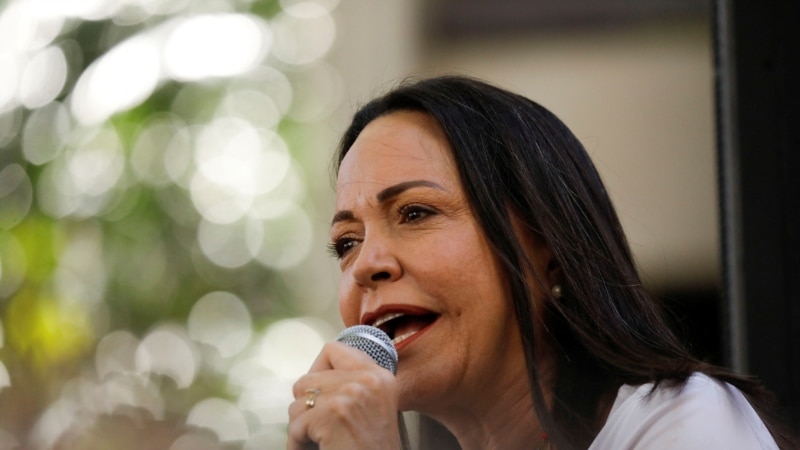 Les États-Unis revoient leur politique de sanctions contre le Venezuela après avoir ratifié la disqualification de María Corina Machado