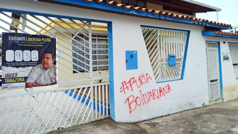 Marches à Caracas.  Le chef de Vente arrêté.  Et de plus