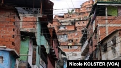 le rôle d'un leader social dans un quartier de Caracas
