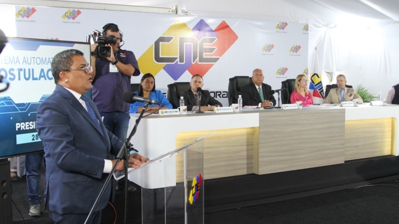 "Er Condé" est ouvert au dialogue avec l'opposition.  Redes soutient Márquez.