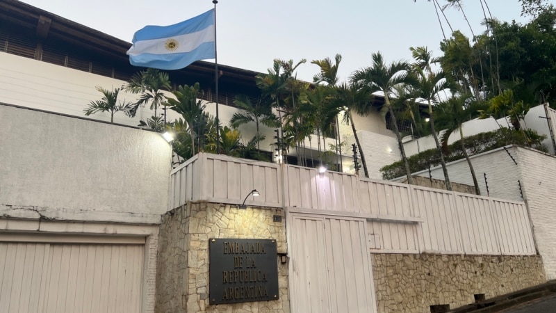 Le Venezuela n'accordera pas l'asile aux opposants à l'ambassade d'Argentine à Caracas, selon Diosdado Cabello
