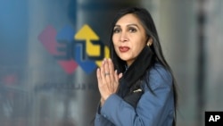 L'alors rectrice du Conseil national électoral, Gladys Gutiérrez, accueille la presse au siège du pouvoir électoral à Caracas, en juin 2020.