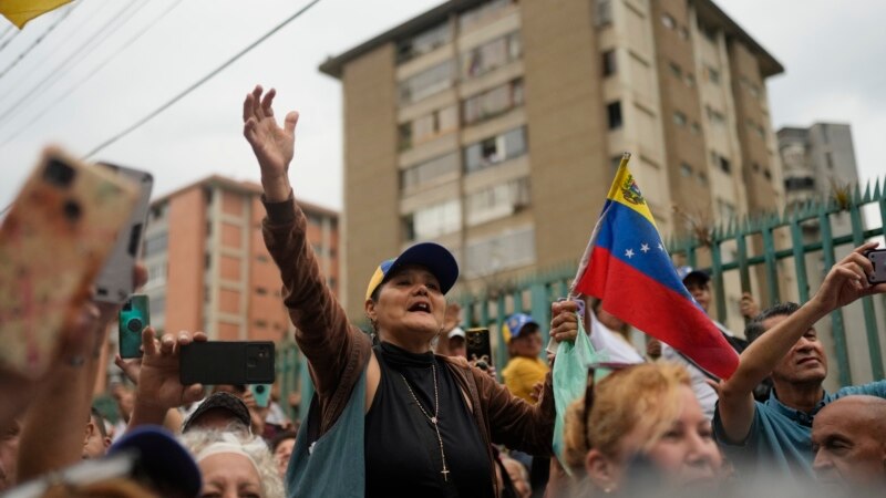 les scénarios de l’élection présidentielle au Venezuela, un pays « volatile » politiquement