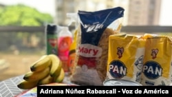 Achat de 24 $ dans un supermarché de Caracas : détergent, désinfectant, insecticide, bananes, pâtes, deux boîtes de thon et deux kilos de farine