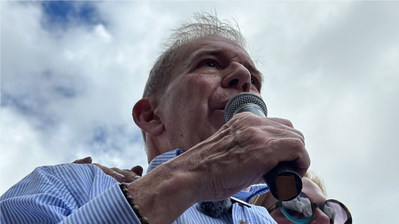 Les leaders de l'opposition demandent le calme tout en dénonçant la fraude électorale au Venezuela