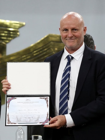 La plainte est également dirigée