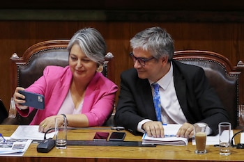 Jeannette Jara prend un
