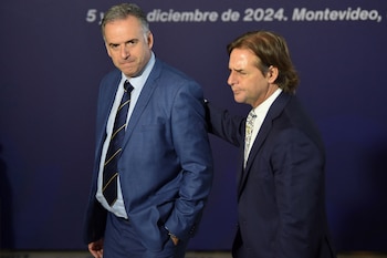 Yamandú Orsi et Luis Lacalle