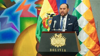 Ministre Ríos dans un