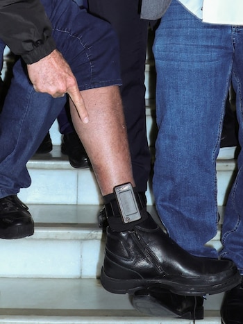 Bolsonaro montre son ankillera