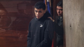 Mejía a payé 2 500 USD à