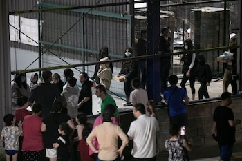 Migrants, qui sont arrivés dans un