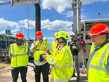 Les autorités du ministère de