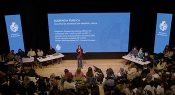 Une audience publique avant